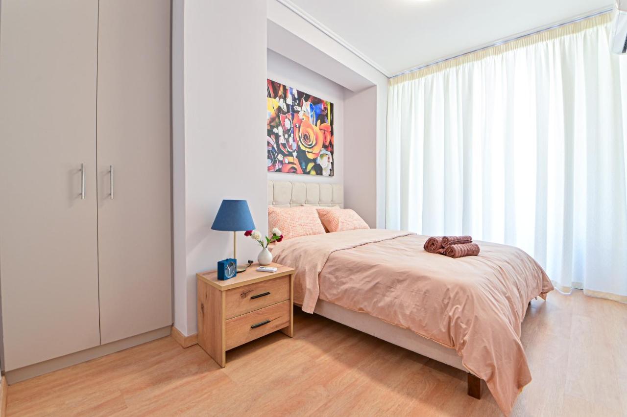 Beautiful New Apartment 5 Min From Piraeus Port Exteriör bild